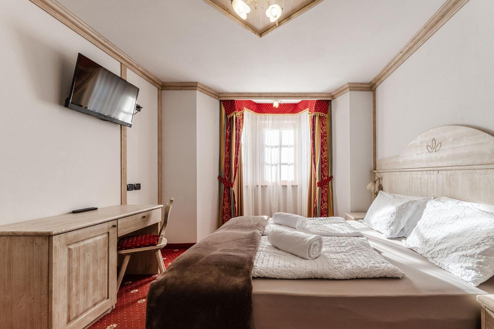 Hotel Sasso Rosso Commezzadura Zewnętrze zdjęcie