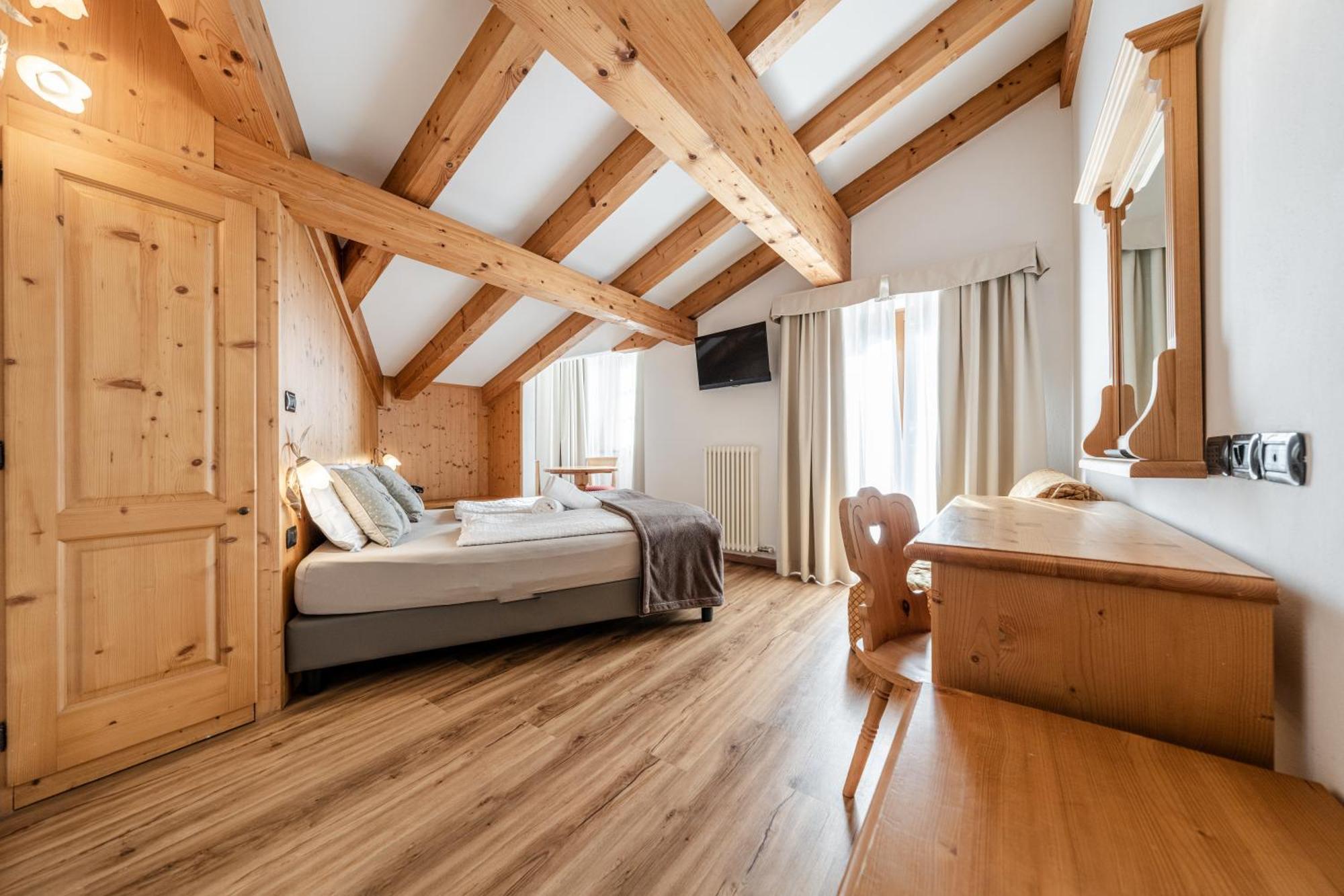 Hotel Sasso Rosso Commezzadura Pokój zdjęcie