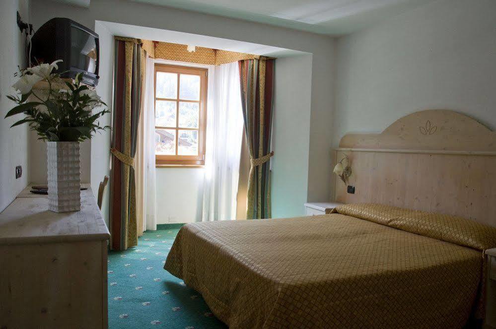 Hotel Sasso Rosso Commezzadura Zewnętrze zdjęcie